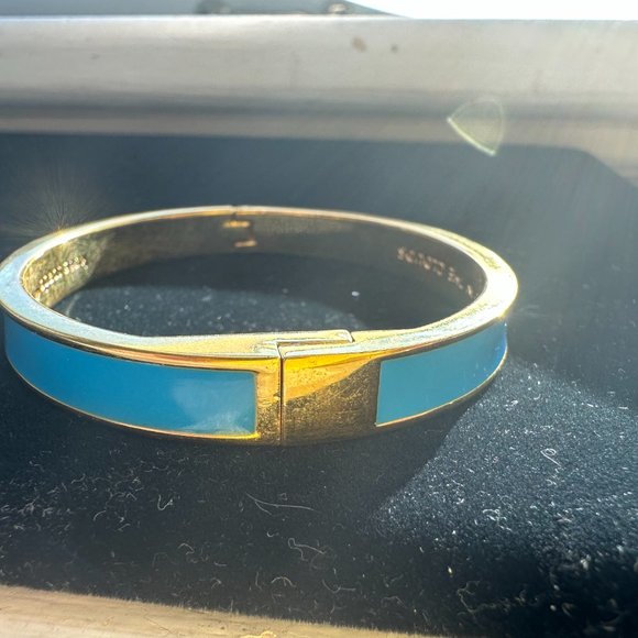 Kate Spade Hinged Bangle - Picture 11 of 11